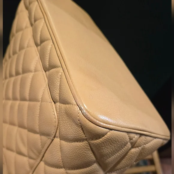CHANEL Beige Quilted Tote MEDALLION Bag - Picture 11 of 13